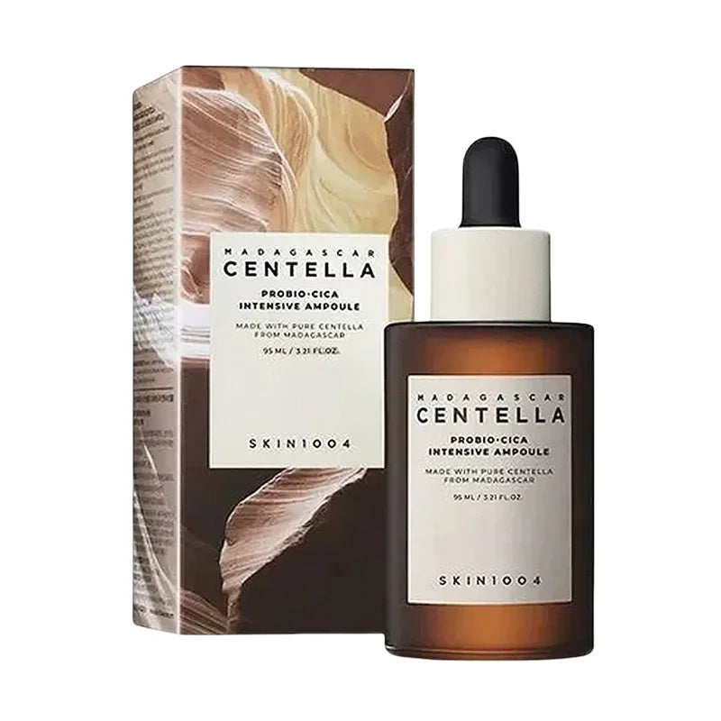 Sérum visage Skin1004 à la Centella Asiatica de Madagascar – Hydratation intense, réduction des points noirs, soin apaisant et purifiant. Un essentiel coréen pour une peau saine et lumineuse.